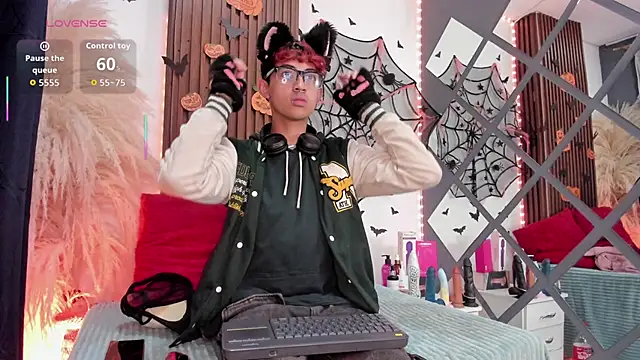 Allen Starck online show from October 2025 02:34:02 AM