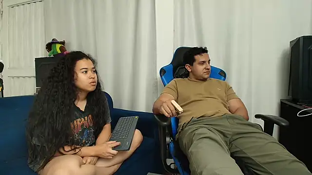 Snapshot of ema_abby chatting on February 2026 12:28:02 AM ema abby online show from February 2026 12:28:02 AM