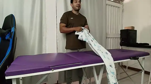 ema abby online show from April 2026 07:33:02 PM