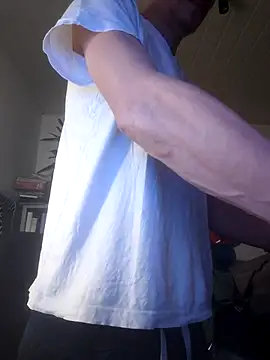 leinadanal online show from February 2025 11:38:02 PM