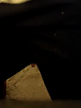 leinadanal online show from February 2025 12:49:01 AM