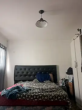 liamlara online show from February 2025 06:26:02 PM