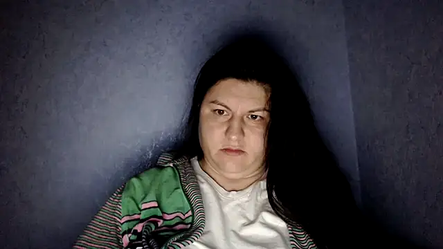 KiraSwee online show from October 2025 05:13:02 PM