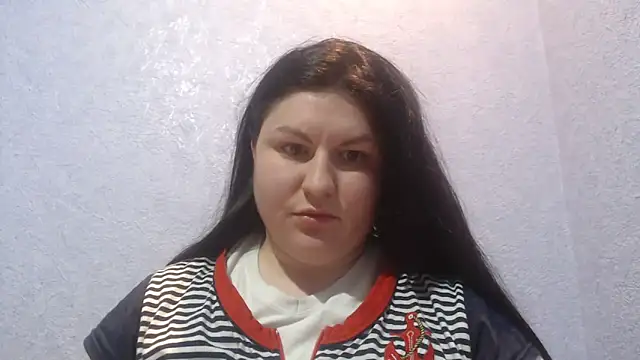 KiraSwee online show from December 2025 05:18:02 PM