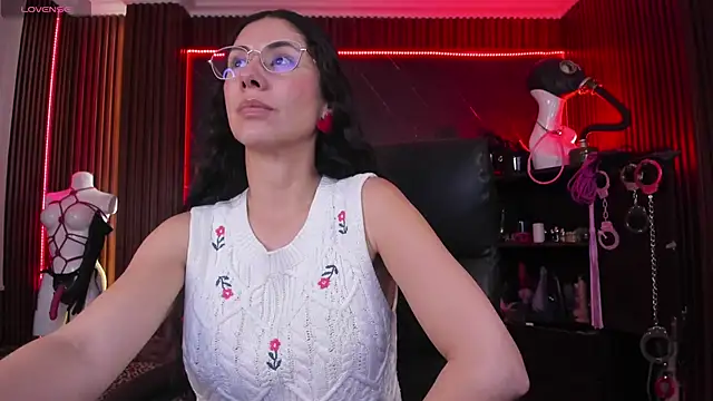 XiaQueen online show from November 2025 08:34:02 PM