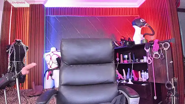 XiaQueen online show from February 2026 11:32:01 AM