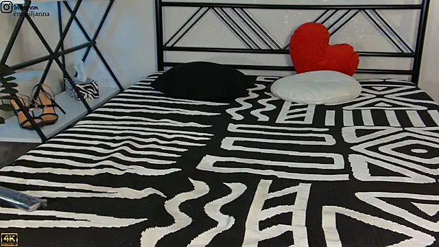 emiljanna online show from February 2025 08:09:02 AM