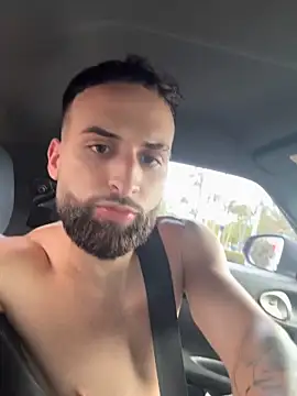 Bicho13132 online show from April 2026 07:48:01 PM