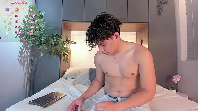 Snapshot of Gabriell_ramirez chatting on February 2025 04:03:02 AM Gabriell ramirez online show from February 2025 04:03:02 AM