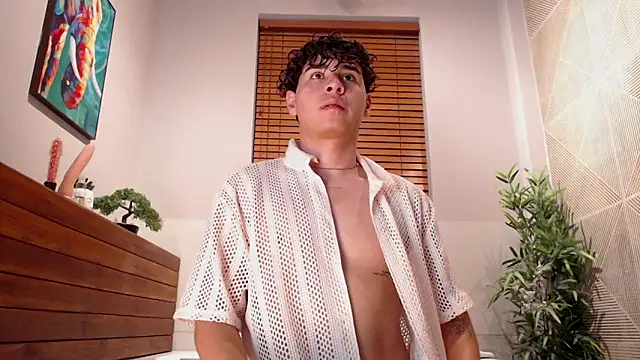 Snapshot of Gabriell_ramirez chatting on February 2025 06:50:02 AM Gabriell ramirez online show from February 2025 06:50:02 AM