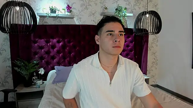 Snapshot of Gabriell_ramirez chatting on March 2025 03:12:01 AM Gabriell ramirez online show from March 2025 03:12:01 AM