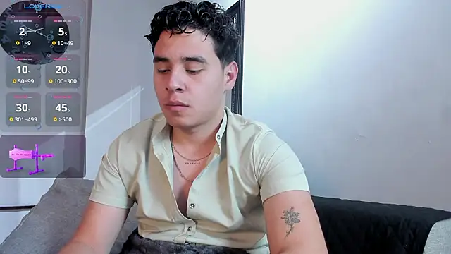 Snapshot of Gabriell_ramirez chatting on March 2026 04:03:01 AM Gabriell ramirez online show from March 2026 04:03:01 AM