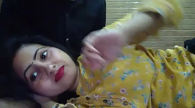 Queen Couple online show from February 2025 04:20:01 PM