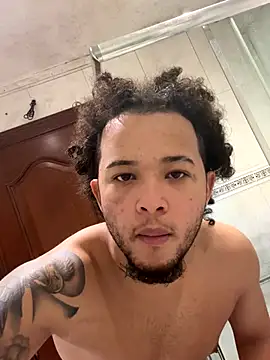 yeiyei oficial online show from October 2025 05:42:01 PM