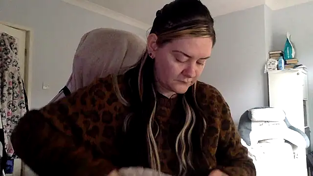 AureliaXOX online show from February 2025 12:40:01 PM