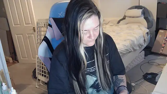 AureliaXOX online show from March 2025 10:35:02 AM