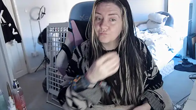 AureliaXOX online show from March 2025 09:21:01 AM