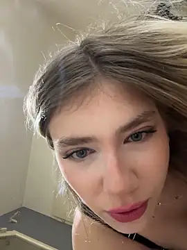 Snapshot of angeleyezlolita chatting on February 2025 11:38:02 PM angeleyezlolita online show from February 2025 11:38:02 PM