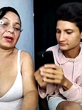 Snapshot of thefuckingowneroftits chatting on February 2025 11:20:01 PM thefuckingowneroftits online show from February 2025 11:20:01 PM