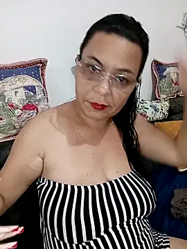 Snapshot of thefuckingowneroftits chatting on November 2025 12:11:02 AM thefuckingowneroftits online show from November 2025 12:11:02 AM