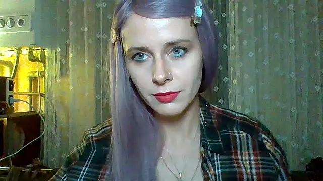 LuminousLady online show from March 2025 06:55:01 PM