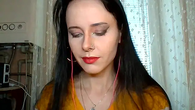 LuminousLady online show from September 2025 01:05:01 PM