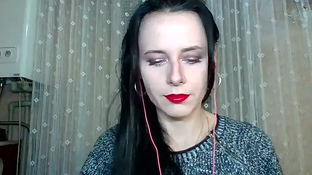 LuminousLady online show from December 2025 06:15:02 PM