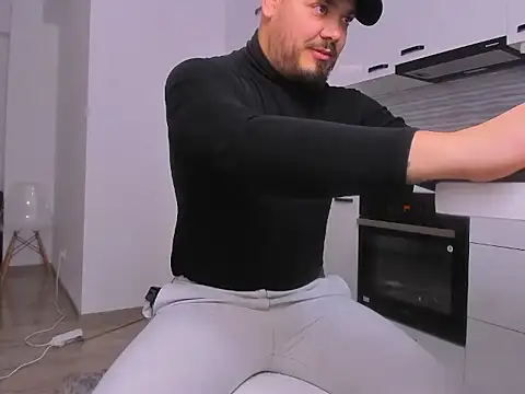 Snapshot of ZackMasterss chatting on February 2026 12:31:01 AM ZackMasterss online show from February 2026 12:31:01 AM