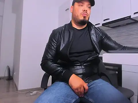 ZackMasterss online show from June 2026 11:13:02 PM