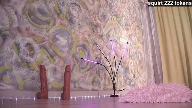 queeneliaa online show from March 2025 10:18:02 AM