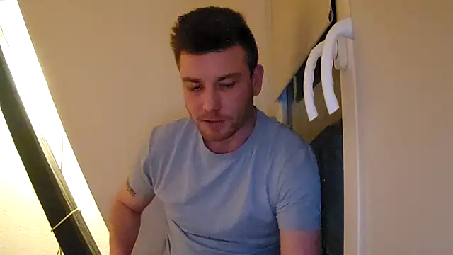 Foxtrott 242 online show from February 2026 11:03:02 PM