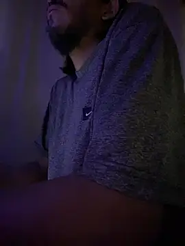 Snapshot of Mineirinho043 chatting on March 2026 12:17:02 AM Mineirinho043 online show from March 2026 12:17:02 AM