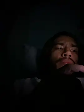 Snapshot of Mineirinho043 chatting on March 2026 05:01:02 AM Mineirinho043 online show from March 2026 05:01:02 AM