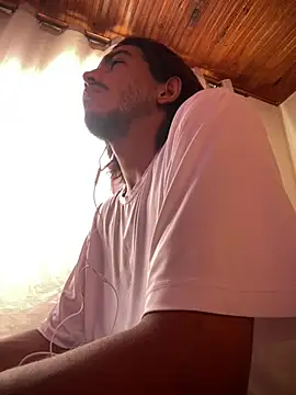 Snapshot of Mineirinho043 chatting on March 2026 07:14:02 PM Mineirinho043 online show from March 2026 07:14:02 PM