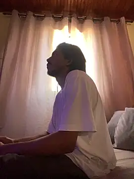 Snapshot of Mineirinho043 chatting on March 2026 11:00:01 AM Mineirinho043 online show from March 2026 11:00:01 AM