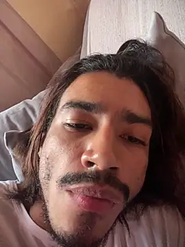 Snapshot of Mineirinho043 chatting on April 2026 02:03:02 PM Mineirinho043 online show from April 2026 02:03:02 PM