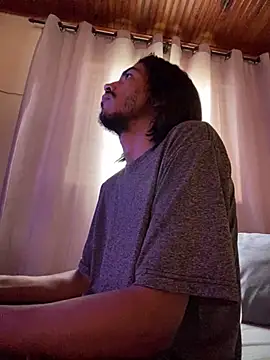 Snapshot of Mineirinho043 chatting on April 2026 02:11:02 PM Mineirinho043 online show from April 2026 02:11:02 PM