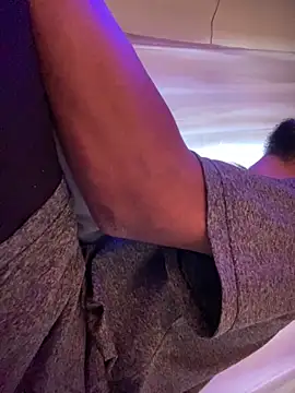 Snapshot of Mineirinho043 chatting on April 2026 04:52:02 PM Mineirinho043 online show from April 2026 04:52:02 PM