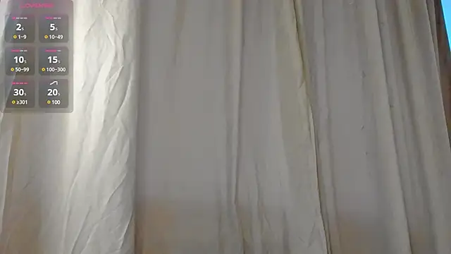 Mimi Webb online show from March 2025 11:28:01 AM