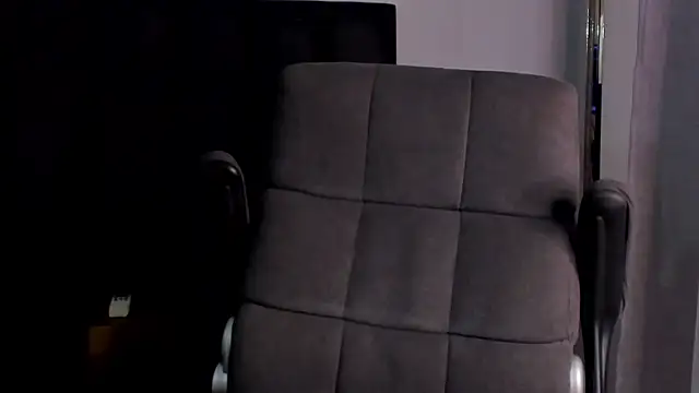 Snapshot of ISAAC_CRYSTON chatting on March 2025 07:54:02 PM ISAAC CRYSTON online show from March 2025 07:54:02 PM