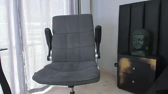 Snapshot of ISAAC_CRYSTON chatting on March 2025 07:50:02 PM ISAAC CRYSTON online show from March 2025 07:50:02 PM