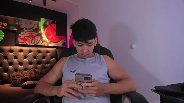 Snapshot of ISAAC_CRYSTON chatting on September 2025 07:37:02 PM ISAAC CRYSTON online show from September 2025 07:37:02 PM