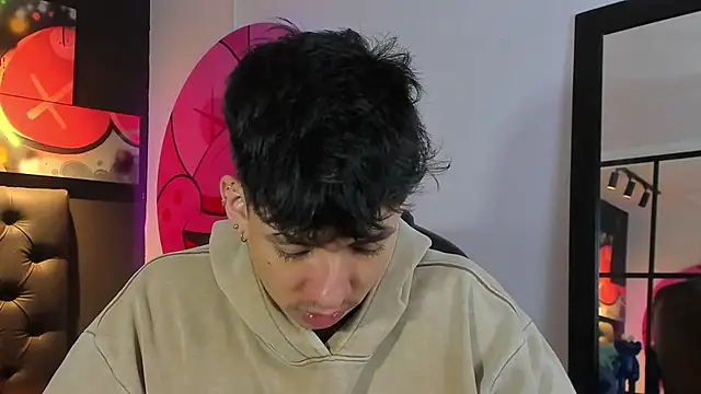 Snapshot of ISAAC_CRYSTON chatting on September 2025 07:38:01 PM ISAAC CRYSTON online show from September 2025 07:38:01 PM