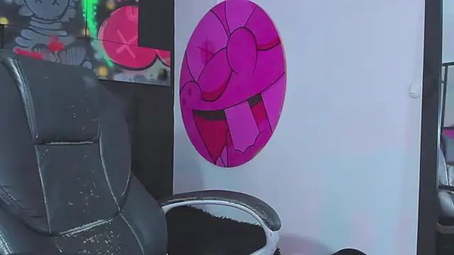 Snapshot of ISAAC_CRYSTON chatting on September 2025 07:51:02 PM ISAAC CRYSTON online show from September 2025 07:51:02 PM