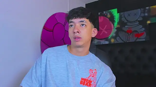 Snapshot of ISAAC_CRYSTON chatting on October 2025 07:33:02 PM ISAAC CRYSTON online show from October 2025 07:33:02 PM