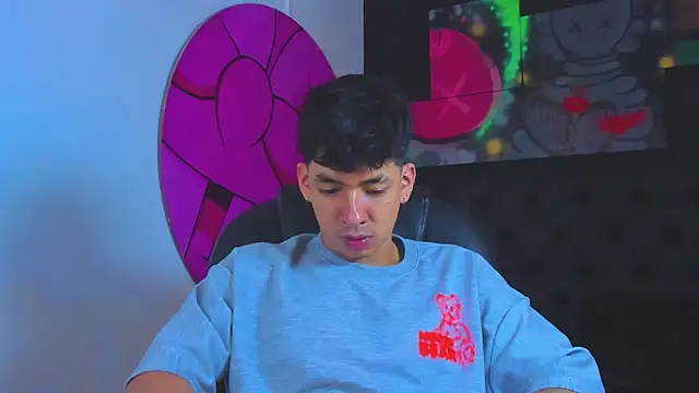 Snapshot of ISAAC_CRYSTON chatting on October 2025 07:33:02 PM ISAAC CRYSTON online show from October 2025 07:33:02 PM