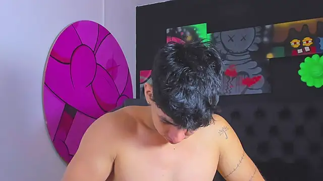 Snapshot of ISAAC_CRYSTON chatting on October 2025 07:24:01 PM ISAAC CRYSTON online show from October 2025 07:24:01 PM