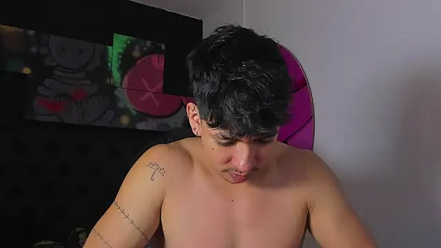 Snapshot of ISAAC_CRYSTON chatting on October 2025 07:25:01 PM ISAAC CRYSTON online show from October 2025 07:25:01 PM