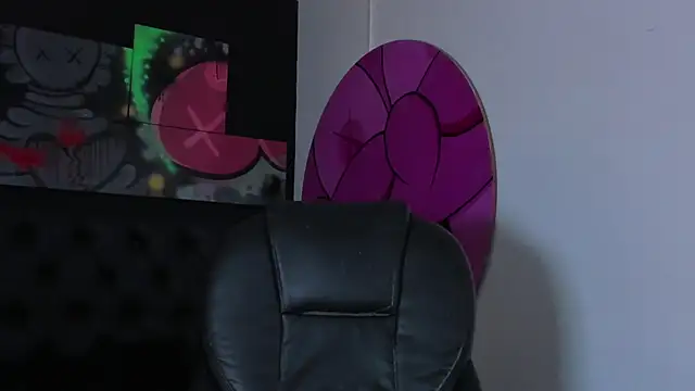 Snapshot of ISAAC_CRYSTON chatting on November 2025 08:22:02 PM ISAAC CRYSTON online show from November 2025 08:22:02 PM