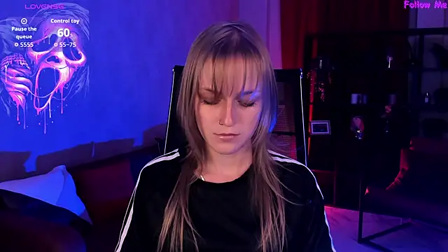 KiraMontoya online show from September 2025 05:46:01 PM